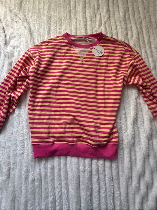 Tops - Lightweight crewneck